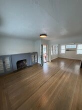 1555 32nd St in Sacramento, CA - Building Photo - Building Photo