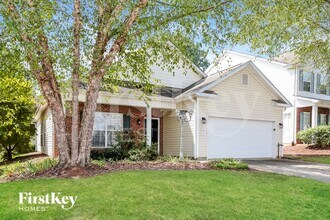 5611 David Christian Pl in Greensboro, NC - Foto de edificio - Building Photo