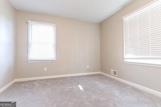 1831 N Oak Dr in Lawrenceville, GA - Building Photo - Building Photo