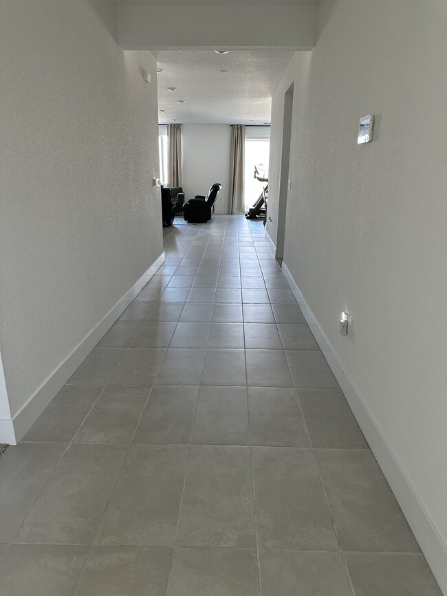 2109 Blossom Ranch Rd in Patterson, CA - Building Photo - Building Photo