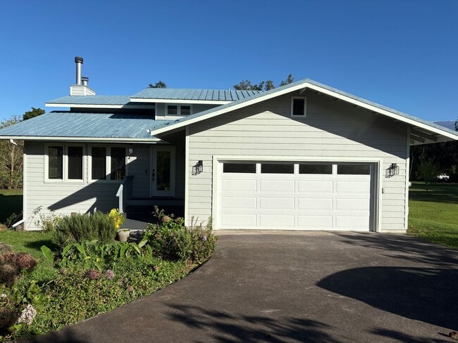 property at 64-1066-499 Mamalahoa Hwy