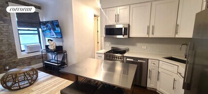 24-51-51 38th St in Queens, NY - Building Photo - Building Photo