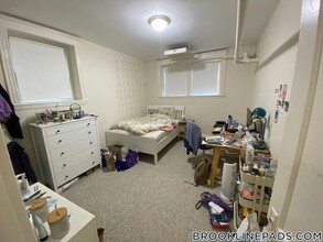 20 Alton Pl in Brookline, MA - Building Photo - Building Photo