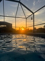 201 SW 8th St in Cape Coral, FL - Building Photo