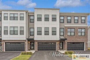 46 Mariveles Wy in Tinton Falls, NJ - Building Photo