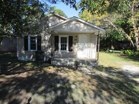 28 Reese St in Sumter, SC - Building Photo