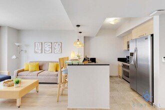 18683 Collins Ave in Sunny Isles Beach, FL - Building Photo - Building Photo