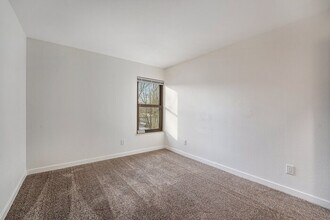 7080 W 20th Ave in Lakewood, CO - Building Photo - Building Photo