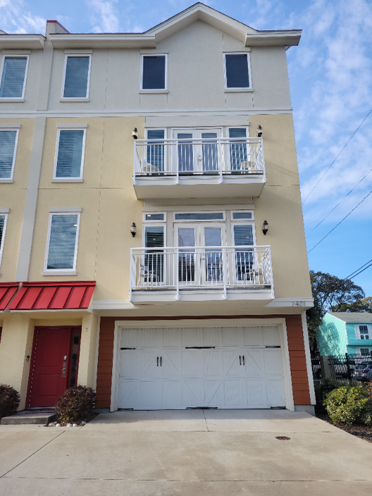 7401 N Ocean Blvd in Myrtle Beach, SC - Building Photo