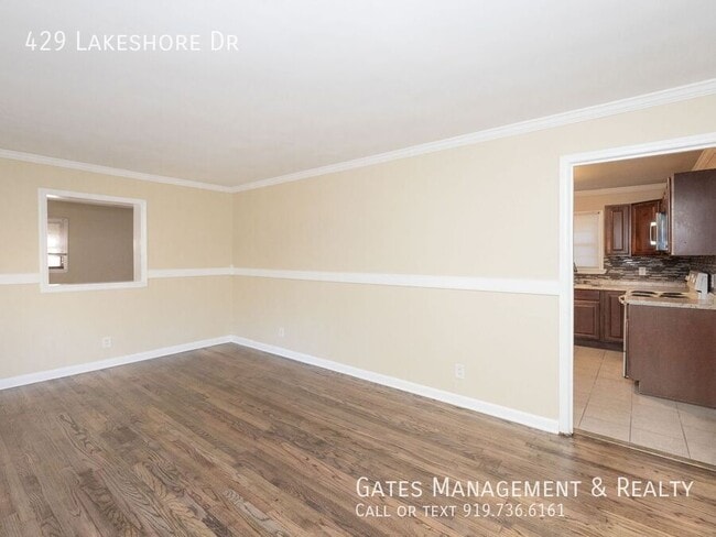 429 Lakeshore Dr in Hillsborough, NC - Building Photo - Building Photo