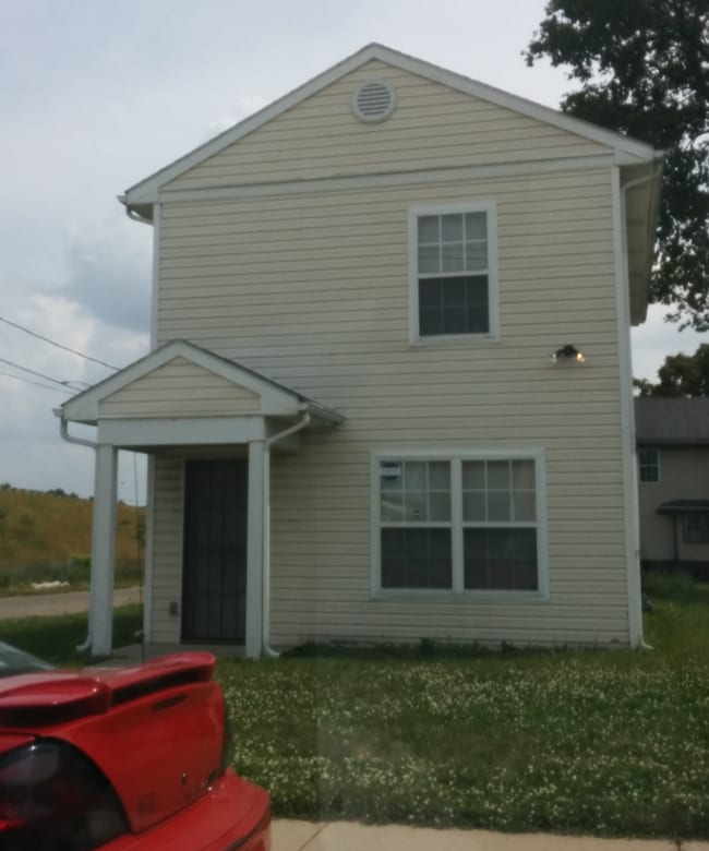 property at 431 W 28th St
