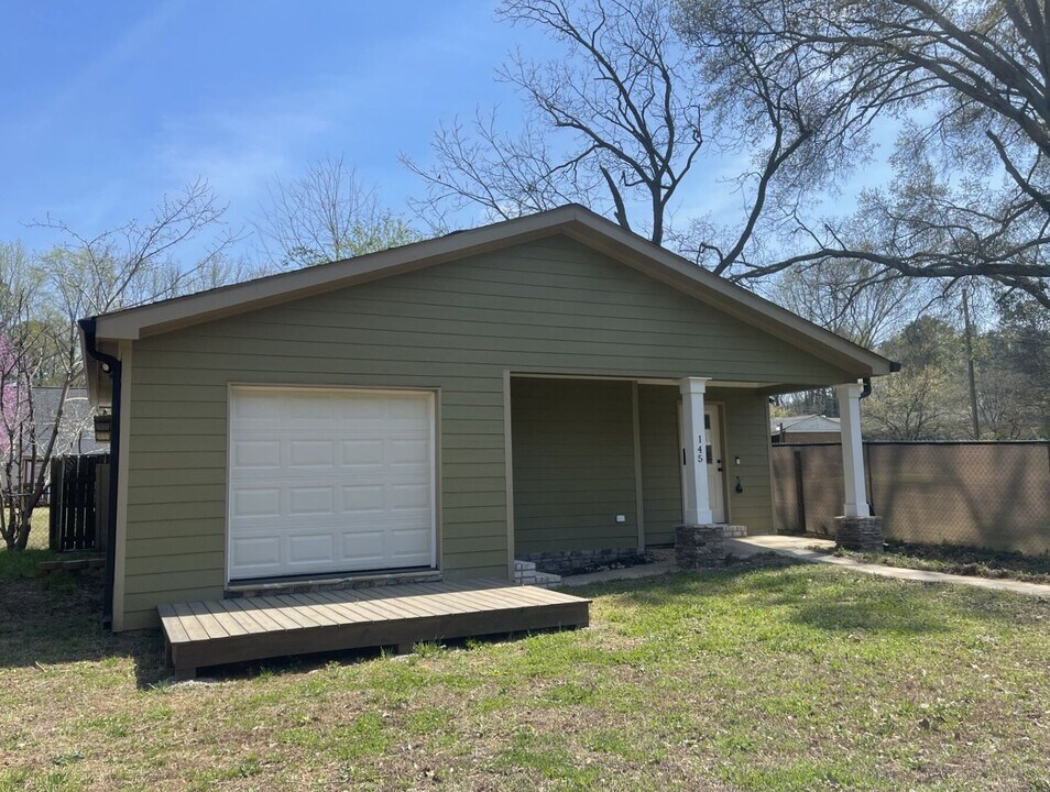 145 Dwight Rd in Athens, GA - Building Photo
