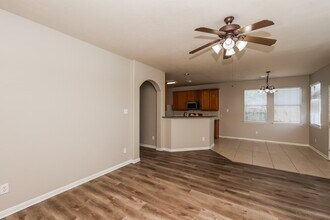 7423 Oakwood Canyon Dr in Cypress, TX - Building Photo - Building Photo