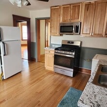 8 Clark St in Webster, MA - Building Photo - Building Photo
