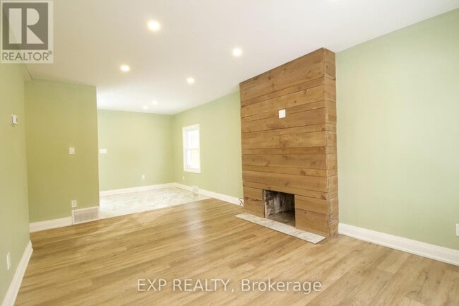 1243 Langmuir Ave in London, ON - Building Photo - Building Photo