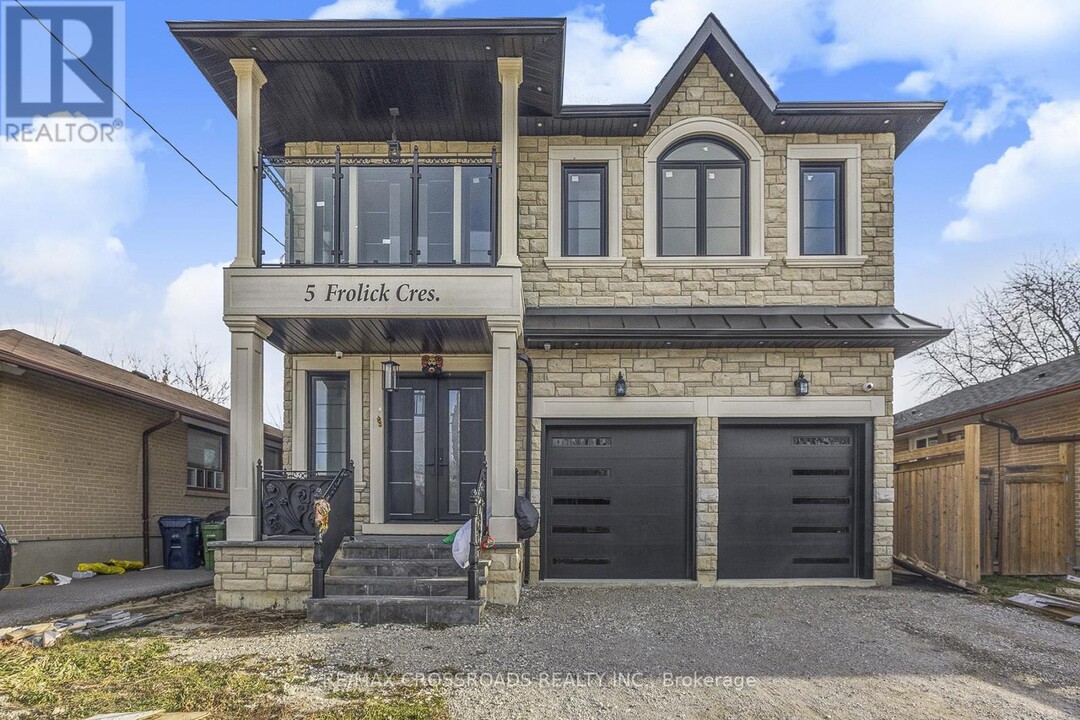 5 Frolick Crescent in Toronto, ON - Building Photo