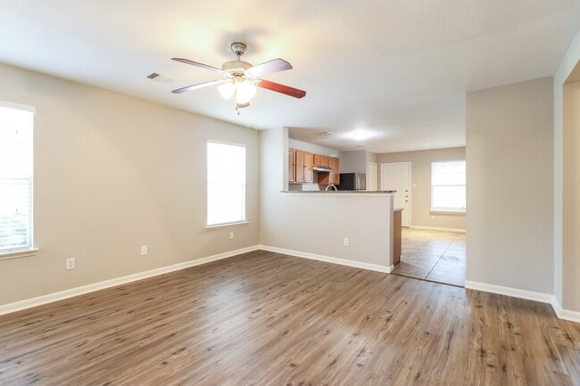 21610 Forestlight Ct