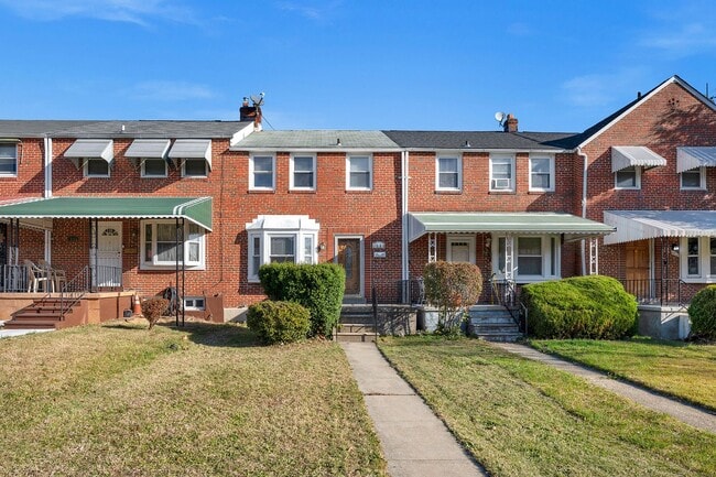 1908 E Belvedere Ave in Baltimore, MD - Building Photo - Building Photo
