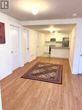 163 Terry Fox Dr in Barrie, ON - Building Photo - Building Photo