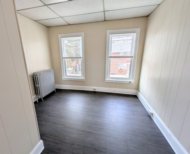 211 N Bedford St in Carlisle, PA - Building Photo