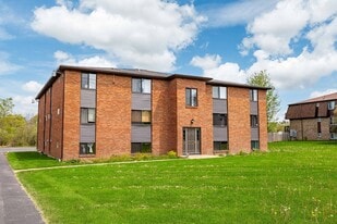 Maplewood Apartments in Lockport, NY - Building Photo