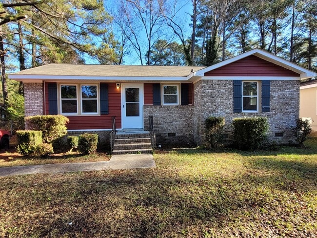 property at 10 King Arthur Ct
