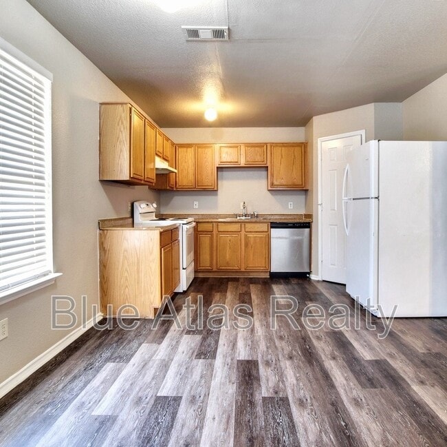 property at 402 Kings Way Dr