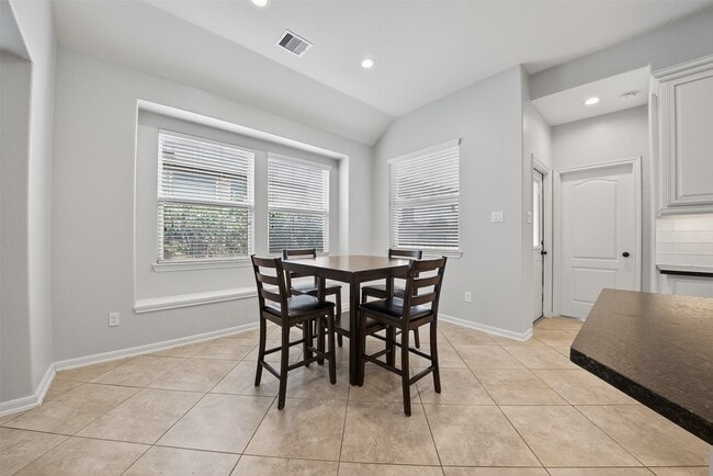 8922 Pinenut Dr
