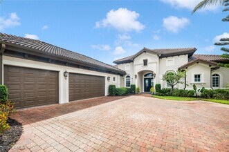 8957 Shenendoah Cir in Naples, FL - Building Photo - Building Photo