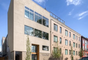 Detroit Terraces in Los Angeles, CA - Building Photo