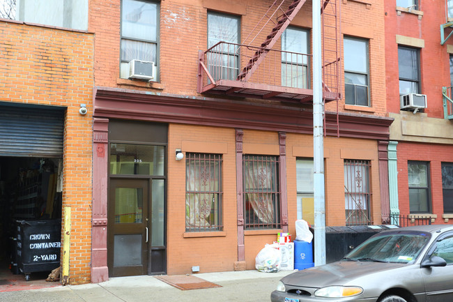 E 111Th St Cluster ( 305 E 111 ) in New York, NY - Building Photo - Building Photo