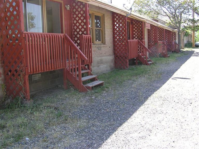 530-570 Fiesta St in Clarkdale, AZ - Building Photo