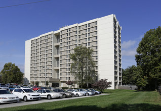 Westview Tower in Knoxville, TN - Building Photo - Building Photo