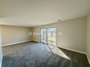 20 S 14th St in St. Charles, IL - Building Photo - Building Photo