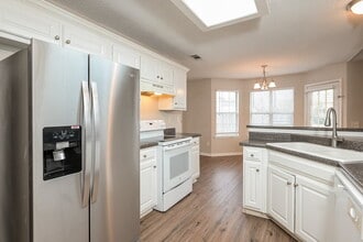 75 Pinkston Farm Rd in Winder, GA - Foto de edificio - Building Photo