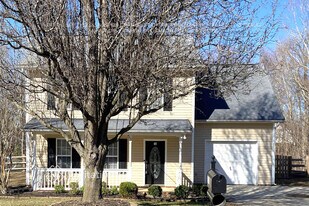 8808 Clifton Meadow Dr in Matthews, NC - Building Photo