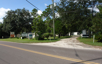 5347-5349 Old Kings Rd in Jacksonville, FL - Foto de edificio - Building Photo