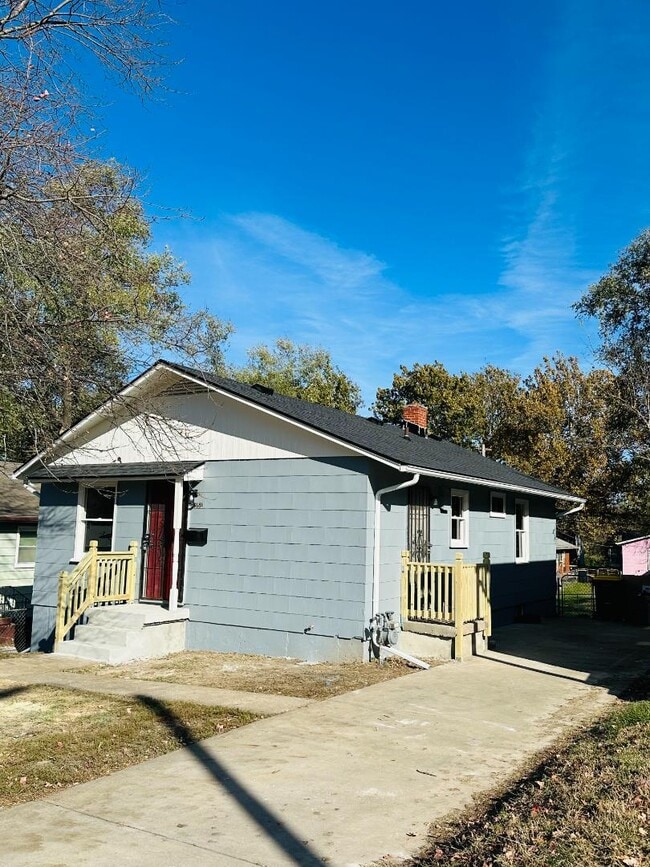 4551 Lister Ave in Kansas City, MO - Building Photo - Building Photo
