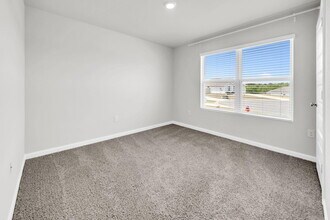 3107 Tricia Cir in Crestview, FL - Building Photo - Building Photo