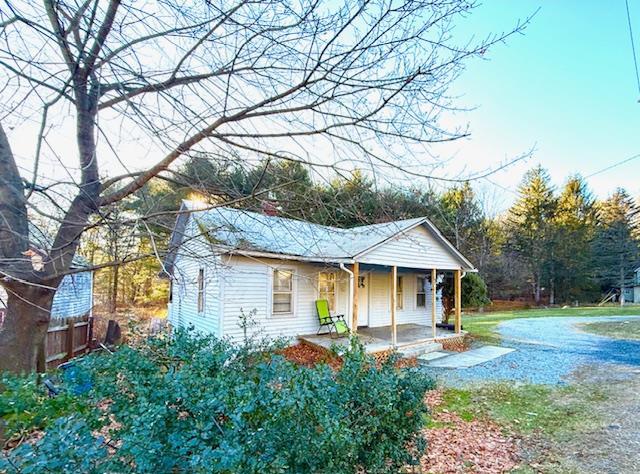 property at 7 Eldred-Yulan Rd