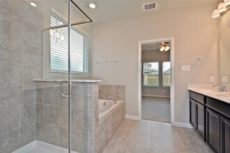 1015 Modesto Dr in Arcola, TX - Building Photo - Building Photo