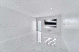 641 Española Wy in Miami Beach, FL - Building Photo