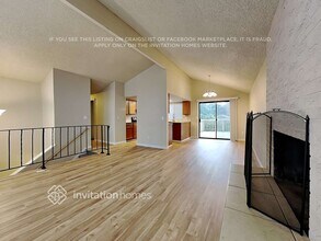 33628 27th Pl SW in Federal Way, WA - Foto de edificio - Building Photo