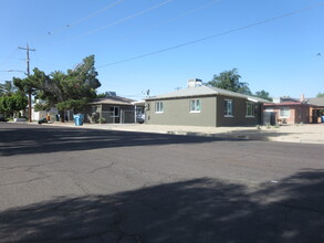 301 W Highland Ave in Phoenix, AZ - Building Photo - Building Photo