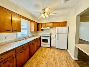 347 Hillcrest Dr in Versailles, KY - Building Photo - Building Photo