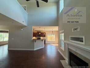 5114 Paul Peel Pl in Hope Mills, NC - Foto de edificio - Building Photo