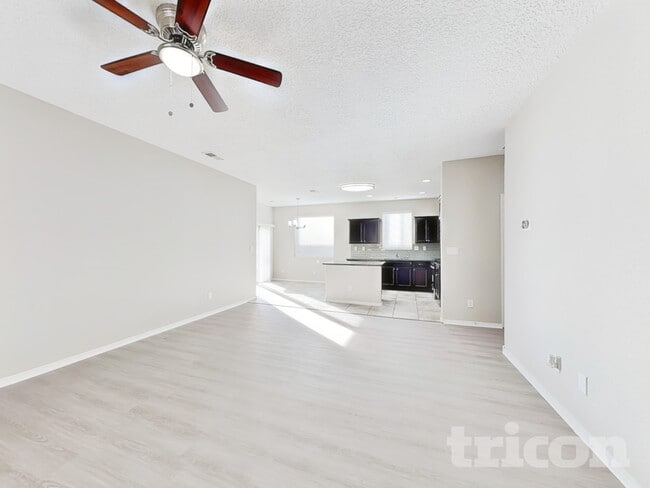 6720 Oasis Canyon Rd NW in Albuquerque, NM - Foto de edificio - Building Photo