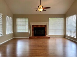 9005 Scottish Pastures Dr in Austin, TX - Building Photo - Building Photo