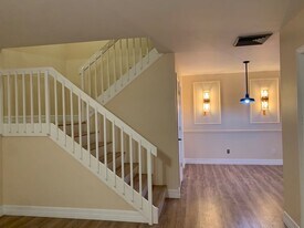 1940 Hartford Ct in West Palm Beach, FL - Building Photo