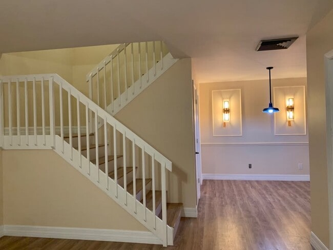 property at 1940 Hartford Ct